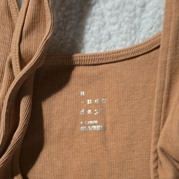 Tank Top - Picture 3 of 4